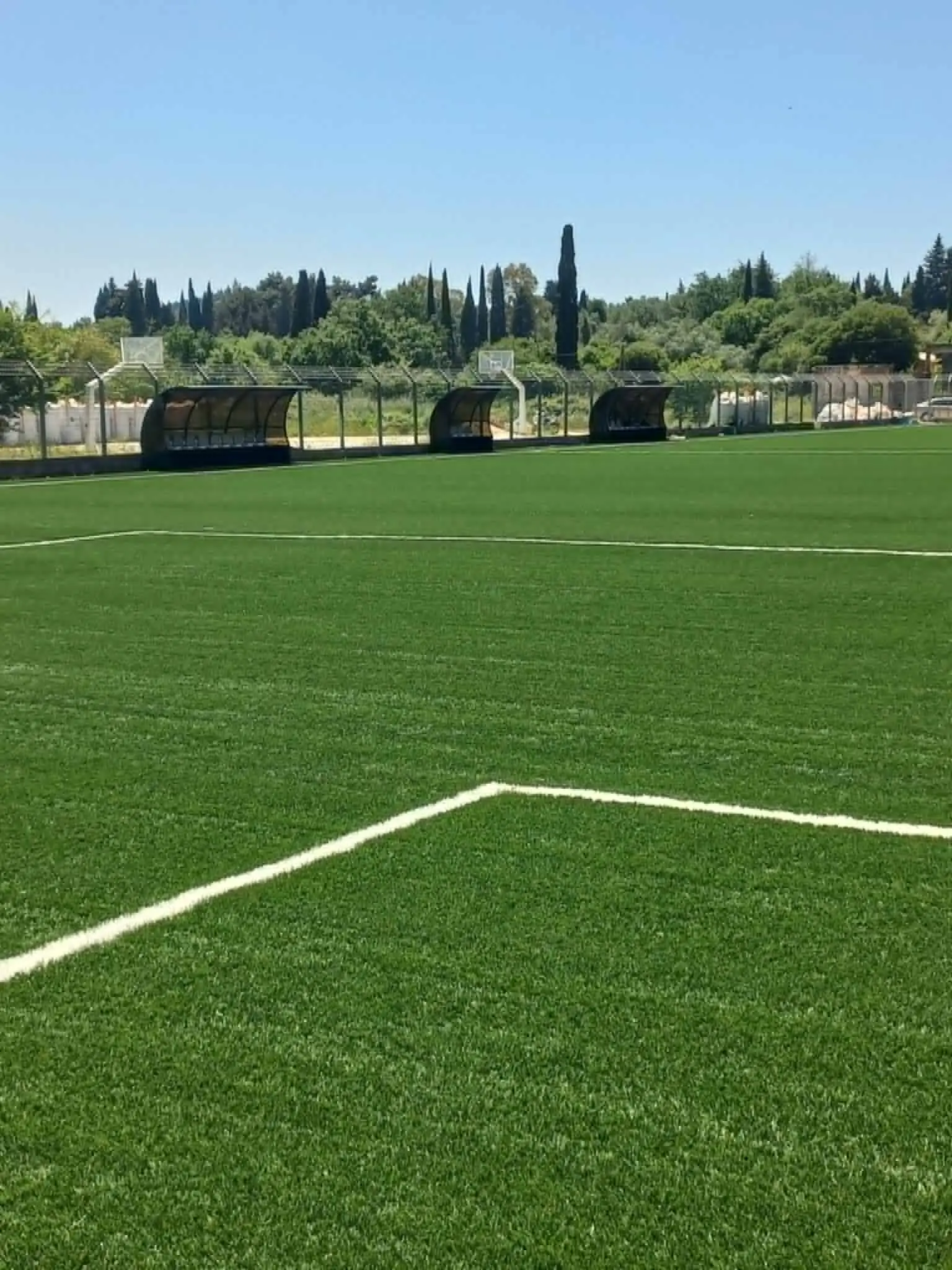 Γήπεδο Άνω Κορακιάνας
